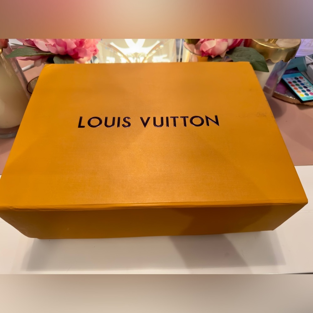 Beauty Product Bundle with Louis Vuitton Gift Box 🎉✨HOST PICK💕🎉 - Picture 4 of 4